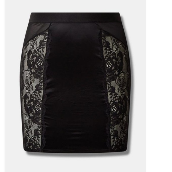 TORRID NWT Satin And Lace Retro Slip Skirt - Picture 5 of 6